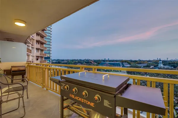 $749,900 | 6211 West Northwest Highway, Unit 601, Dallas, TX 75225