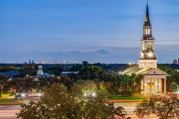 $749,900 | 6211 West Northwest Highway, Unit 601, Dallas, TX 75225