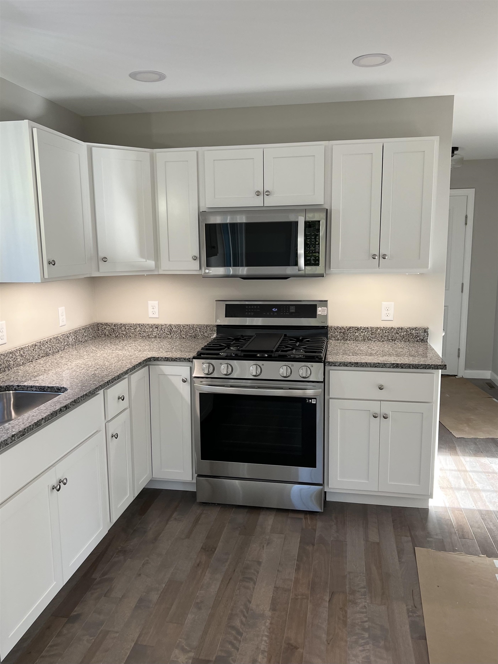 33 Ida Circle, Unit 3106 Rochester, NH 03868 - Photo 2 of 19