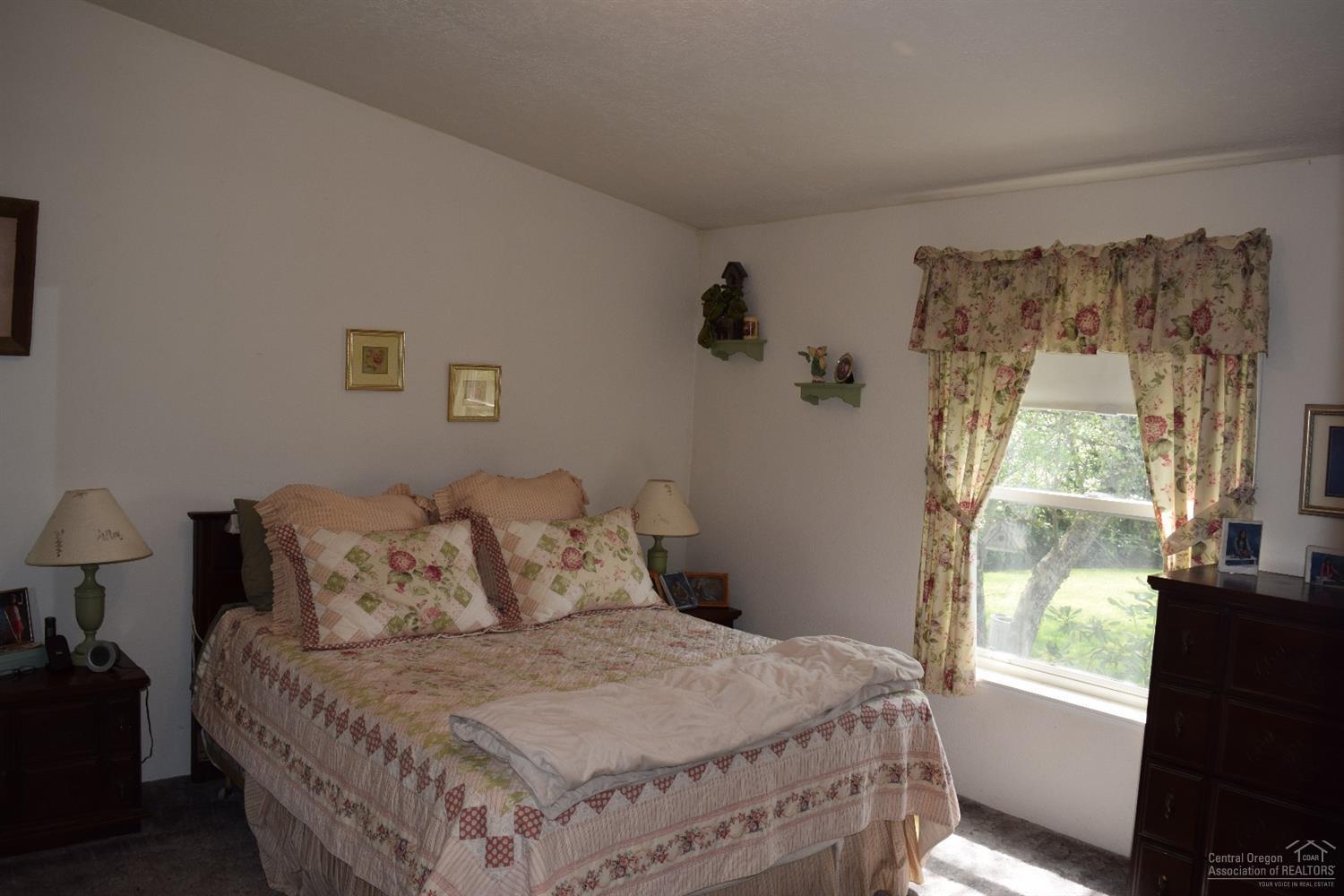 4309 Mt Vernon Road Springfield, OR 97478 - Photo 13 of 20 Gallery Image 13
