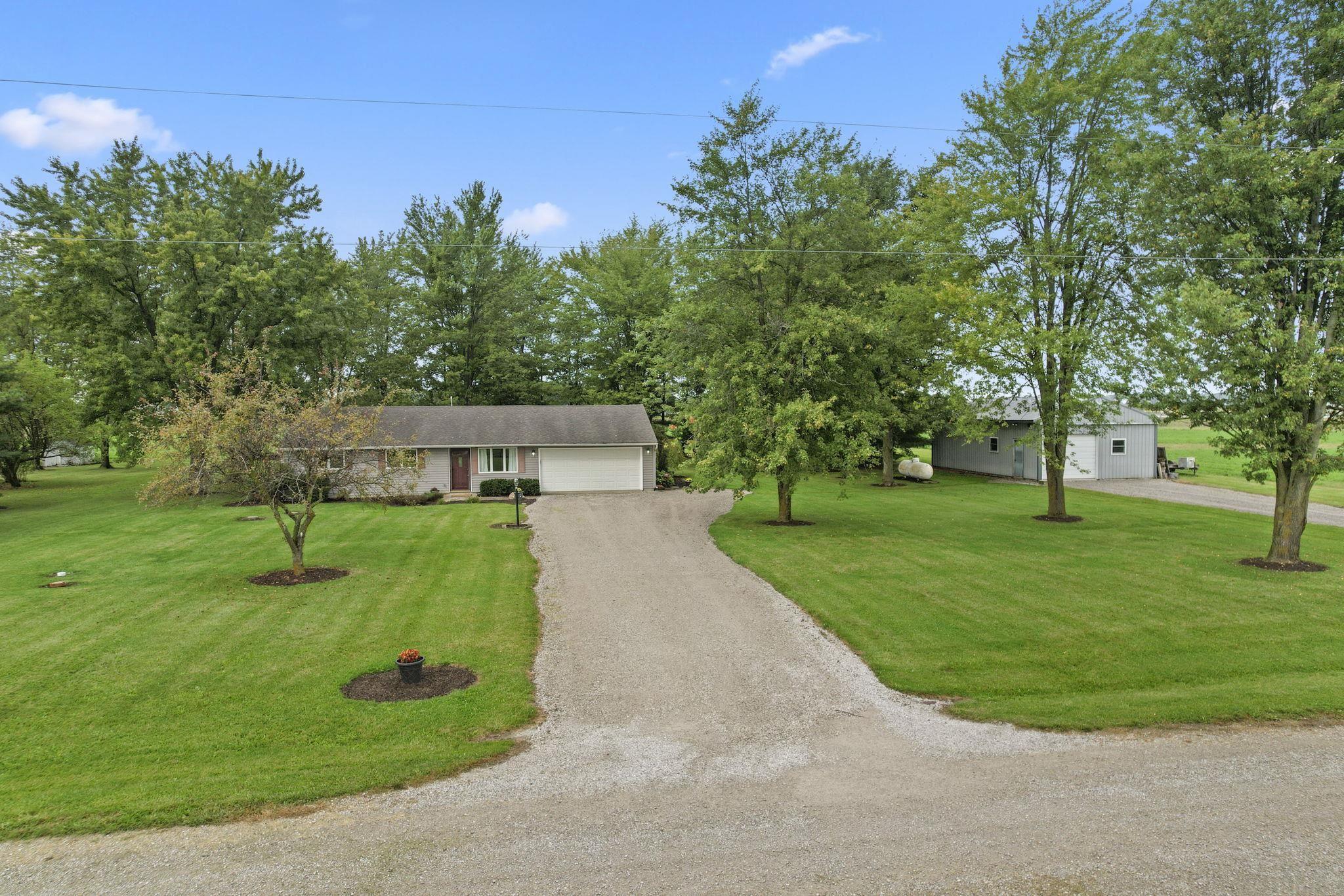3931 North Roussey Road Woodburn, IN 46797 - Photo 4 of 36