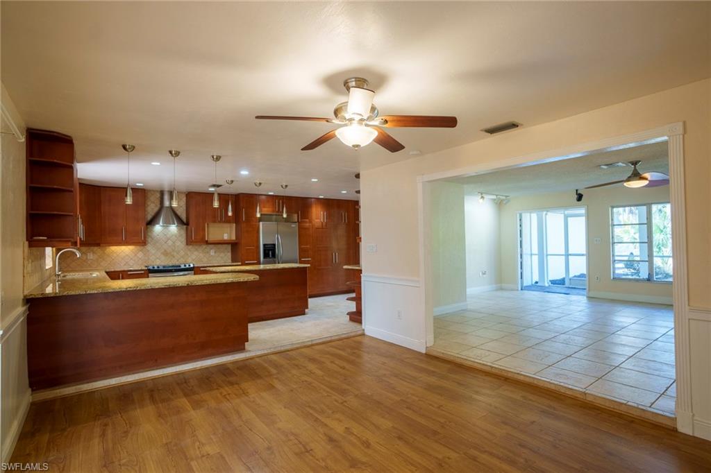 12967 Iona Road Fort Myers, FL 33908 - Photo 7 of 30 Gallery Image 7