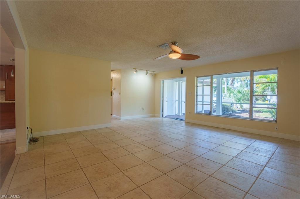 12967 Iona Road Fort Myers, FL 33908 - Photo 10 of 30 Gallery Image 10
