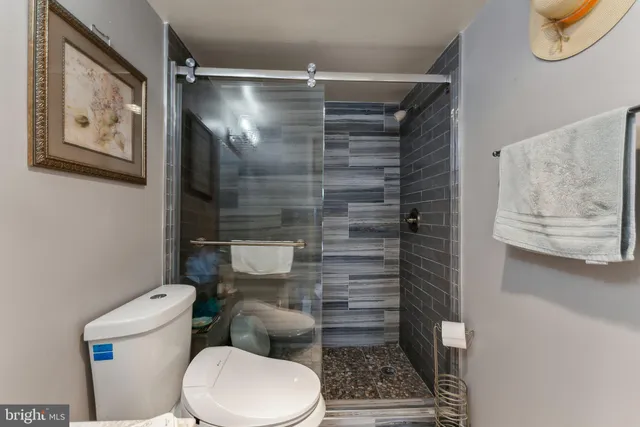 $474,999 | 1800 Old Meadow Road, Unit 1204, McLean, VA 22102