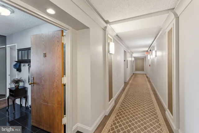 $474,999 | 1800 Old Meadow Road, Unit 1204, McLean, VA 22102