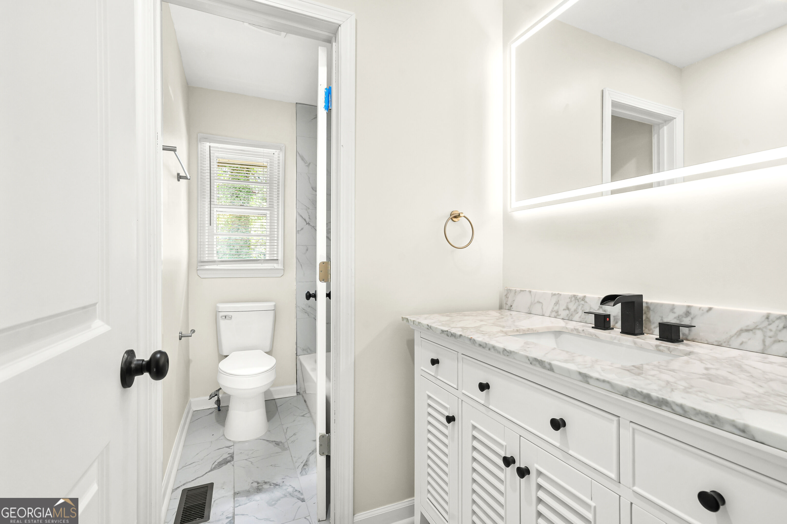 2908 Browns Mill Road Southeast Atlanta, GA 30354 - Photo 11 of 54 Gallery Image 11