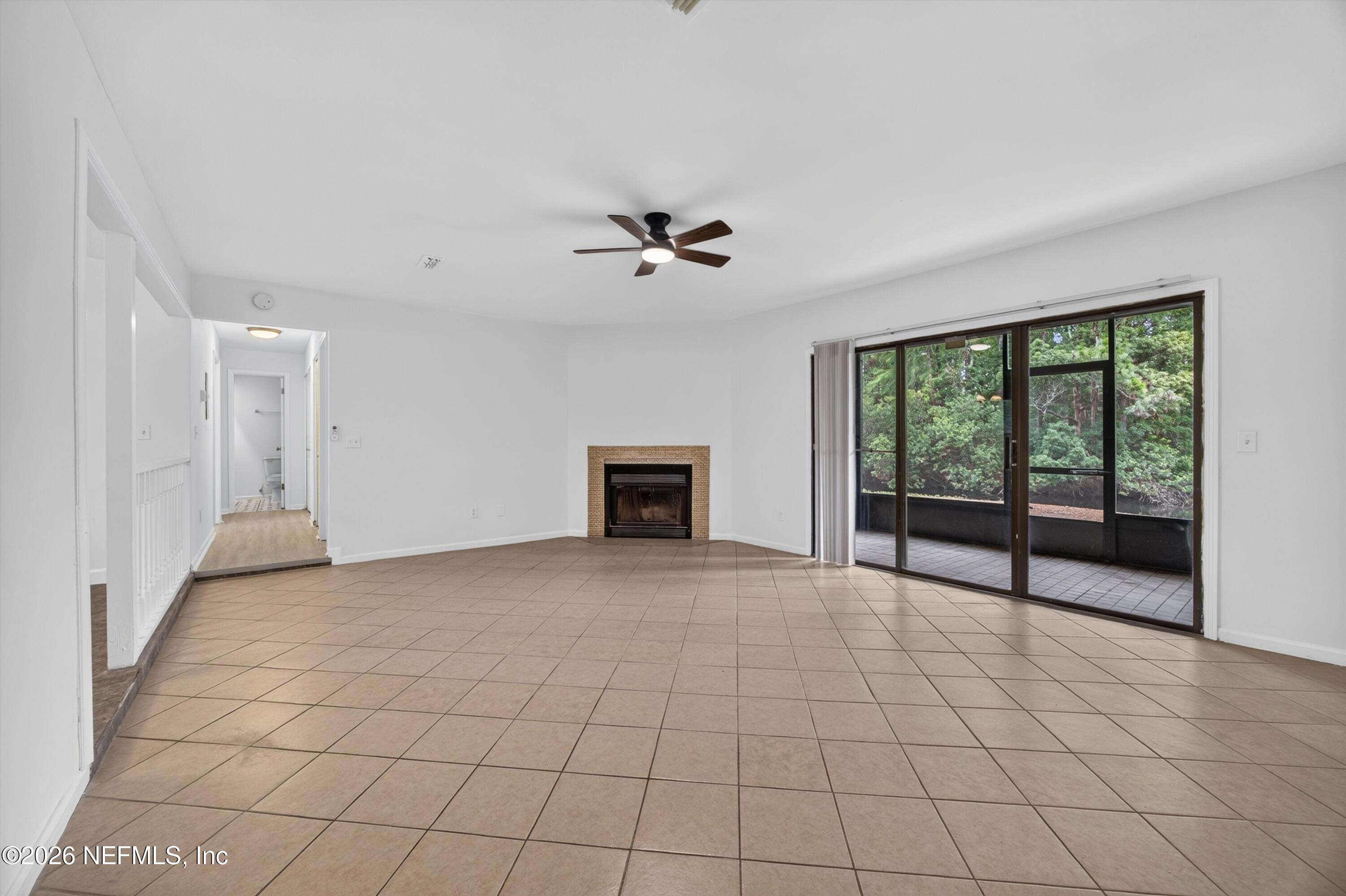 3801 Crown Point Road, Unit 2061 Jacksonville, FL 32257 - Photo 5 of 36 05-3801 Crown Point Rd-21