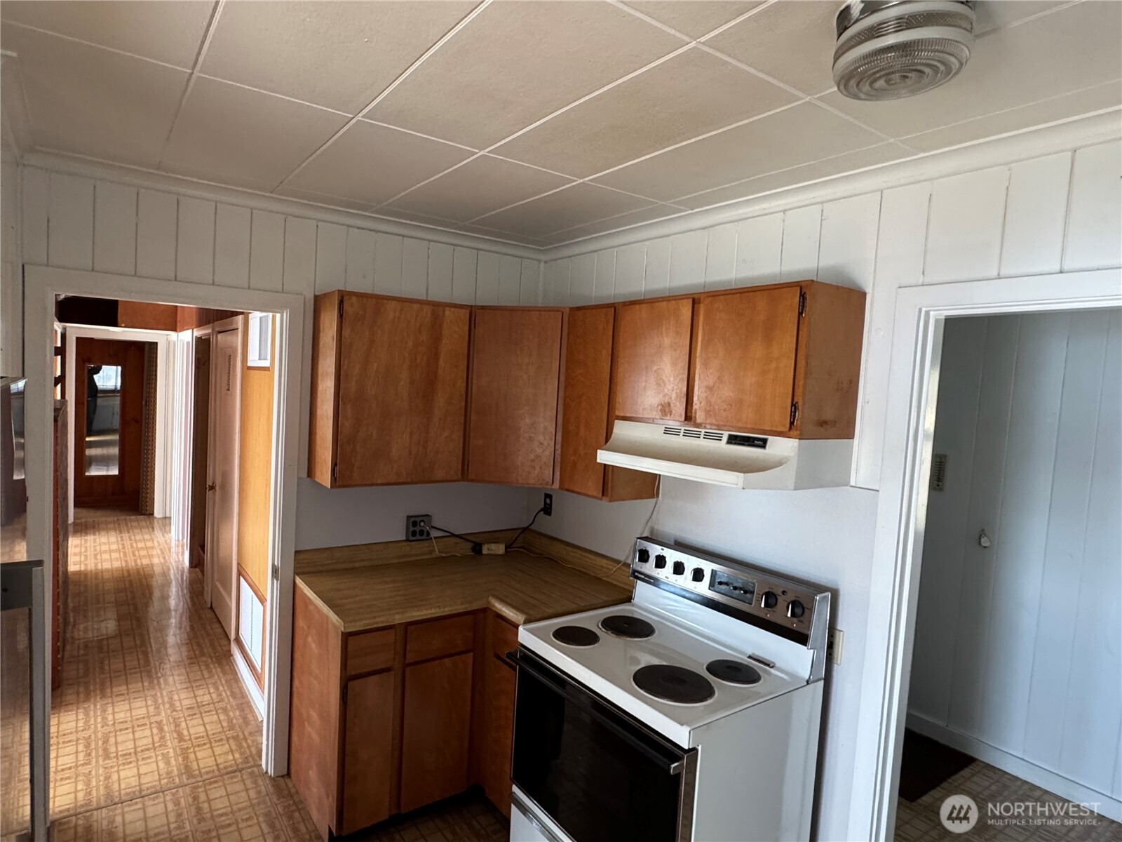 7350 Northeast North Shore Road Belfair, WA 98528 - Photo 5 of 40