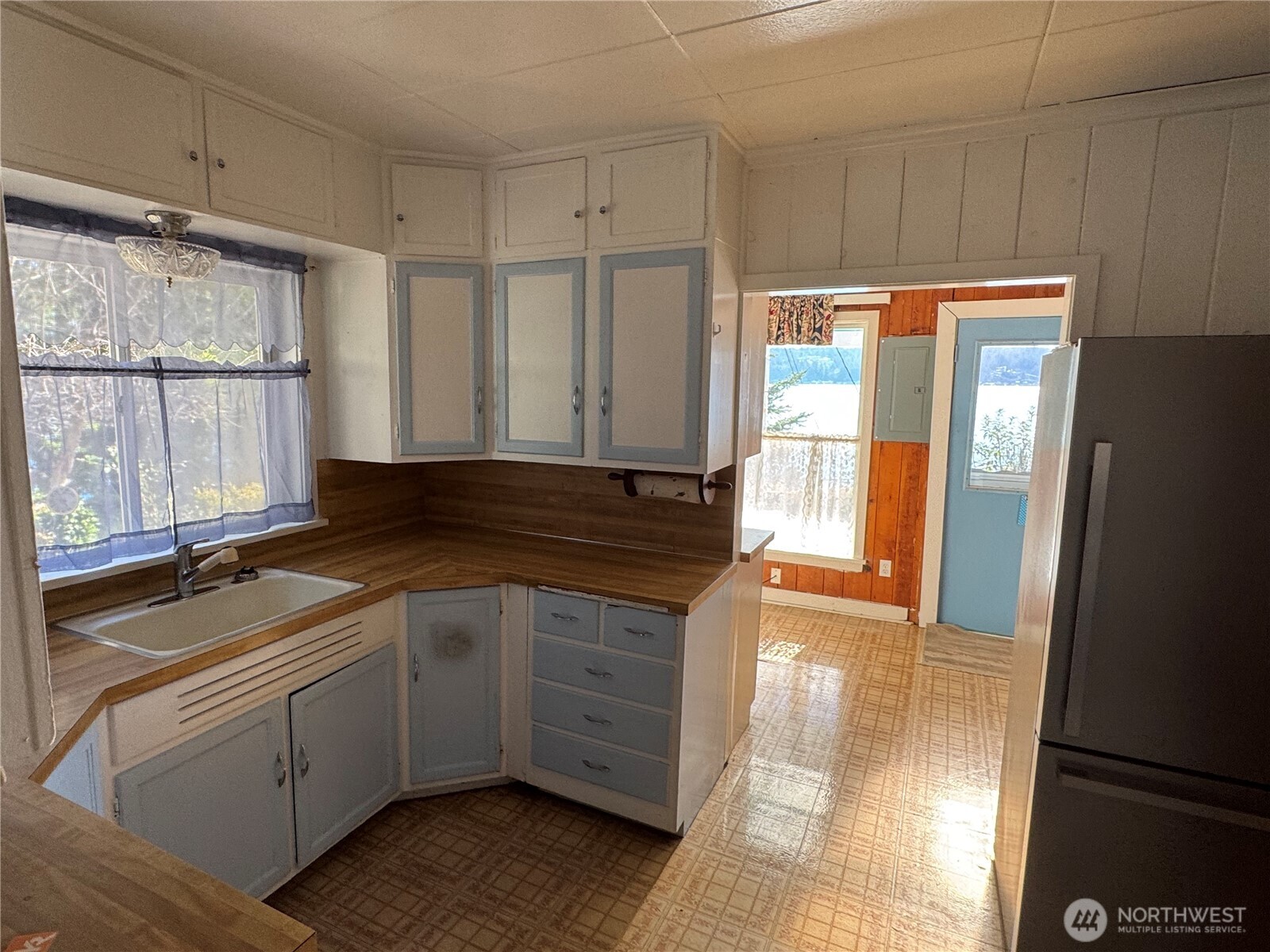 7350 Northeast North Shore Road Belfair, WA 98528 - Photo 8 of 40