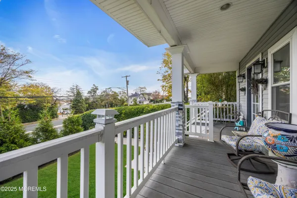 $999,999 | 97 Navesink Avenue, Highlands, NJ 07732