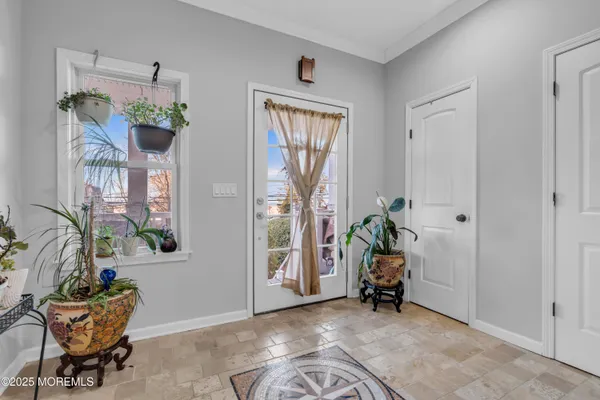 $999,999 | 97 Navesink Avenue, Highlands, NJ 07732