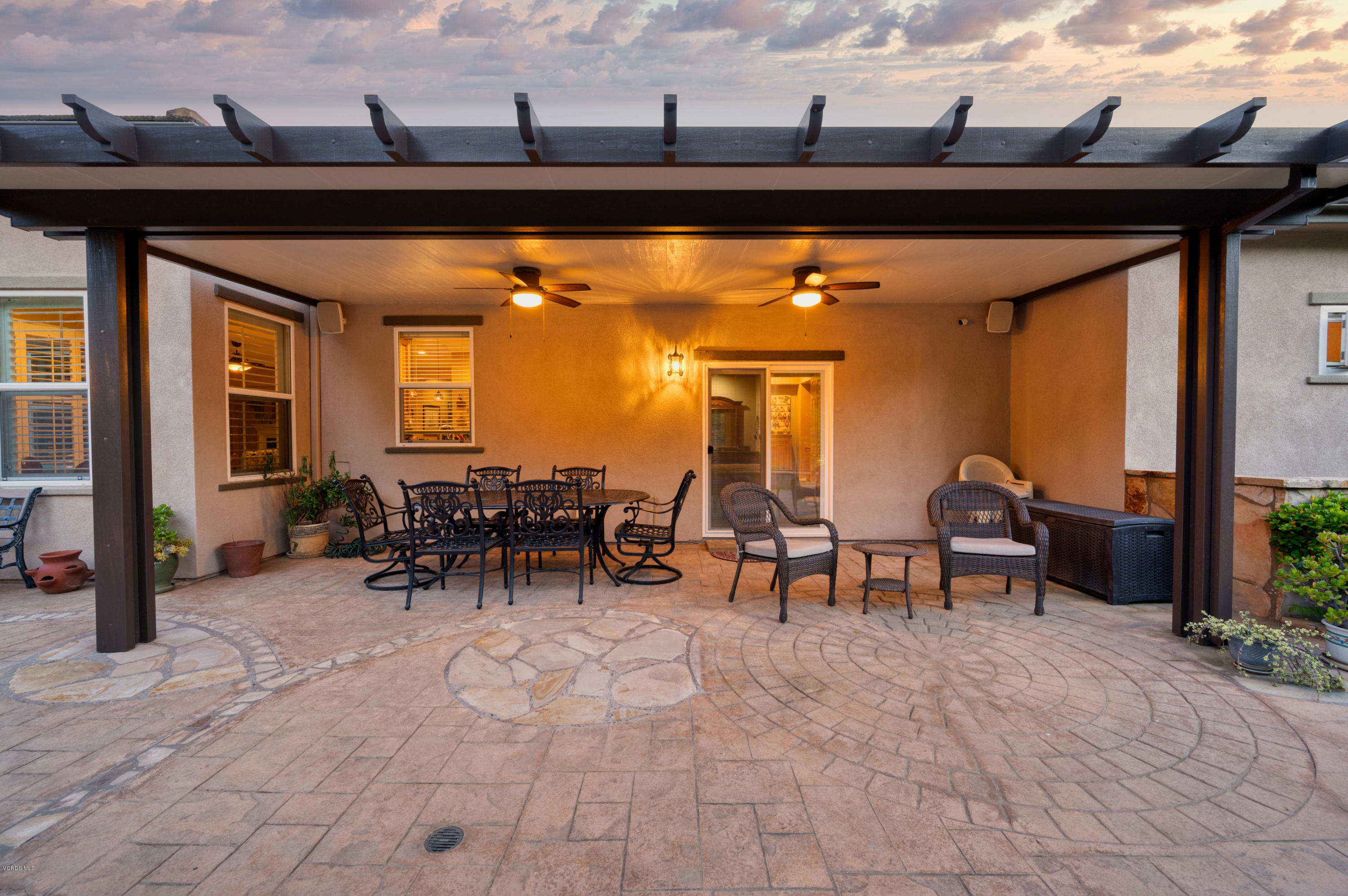 6945 Shadow Wood Drive Moorpark, CA 93021 - Photo 41 of 42 a view of living room with patio furniture and potted plants