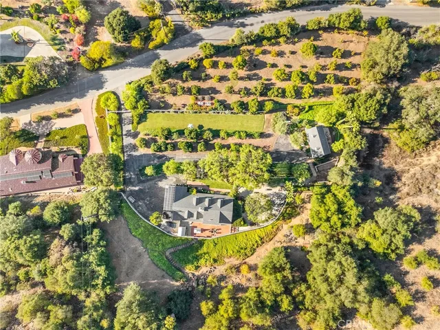 $1,894,000 | 3945 Pala Mesa Drive, Fallbrook, CA 92028