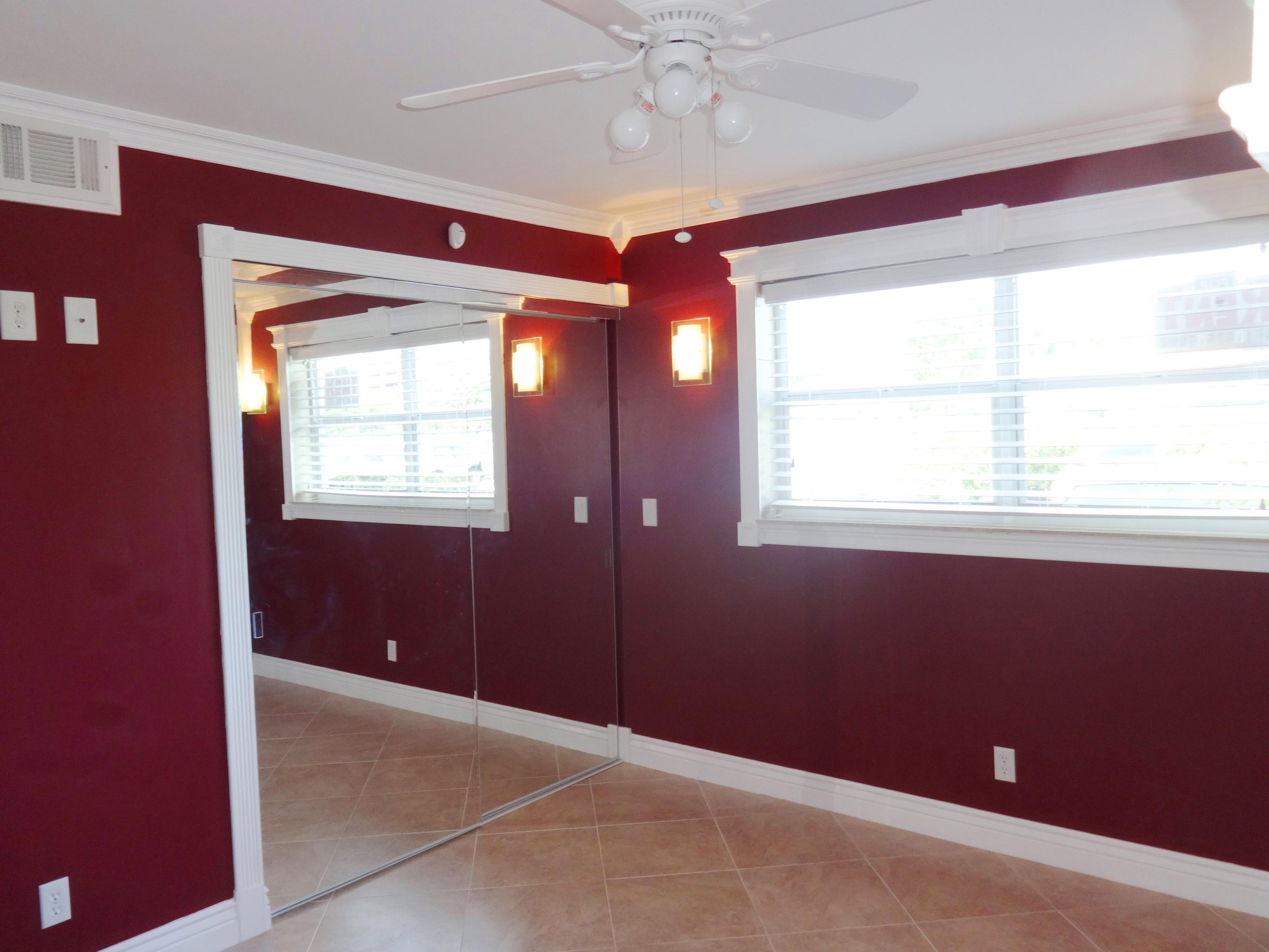 550 Southwest 2nd Avenue, Unit 129 Boca Raton, FL 33432 - Photo 14 of 23 Guest bedroom mirrored closet doors!