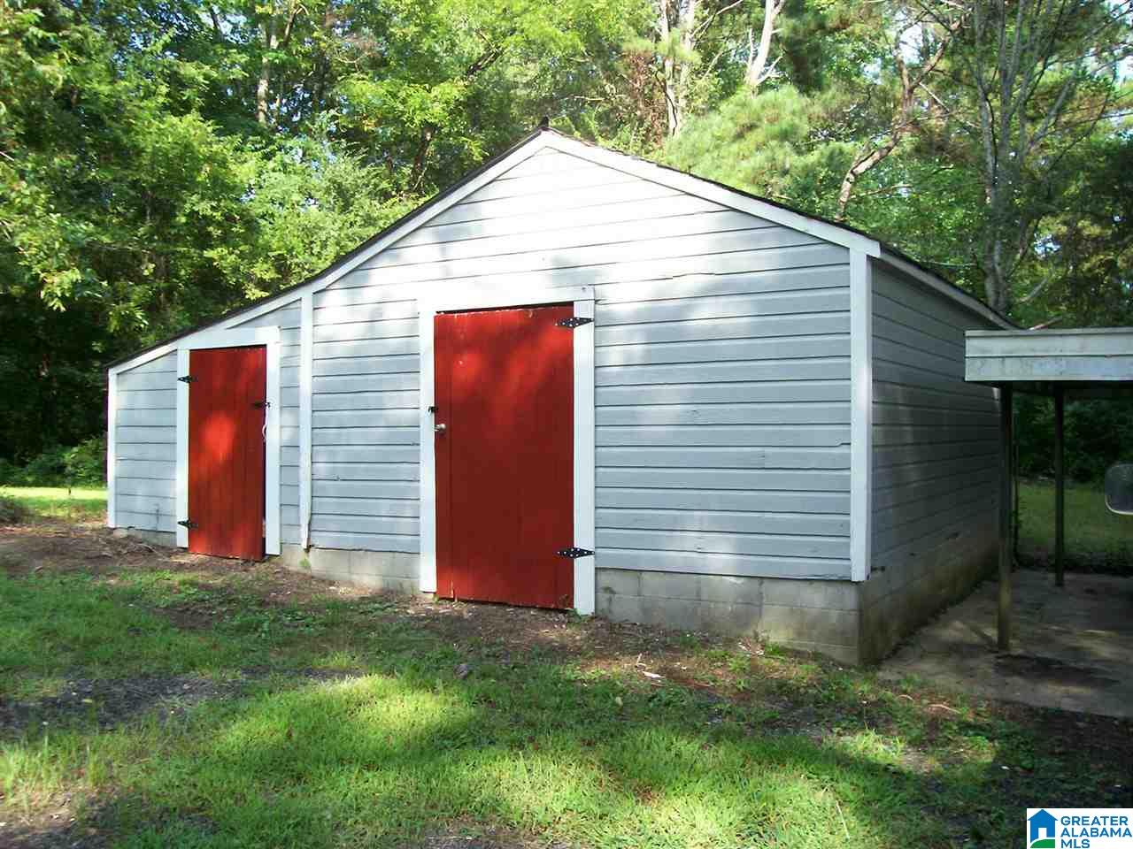 728 Tarrant Road Gardendale, AL 35071 - Photo 3 of 18