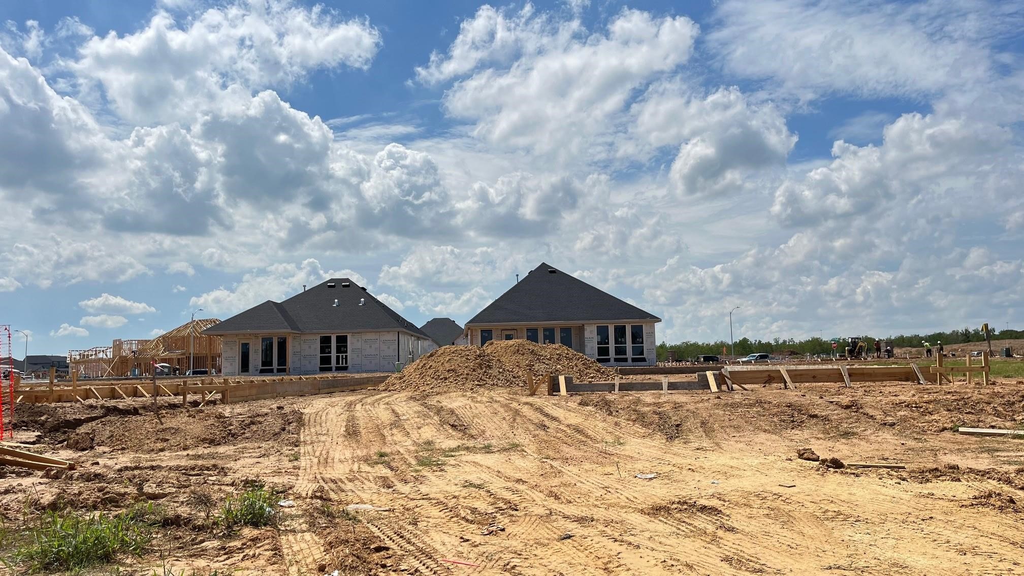 6703 Pebble Bluff Cove, TX 77523 - Photo 8 of 8 a view of house with yard and sitting area