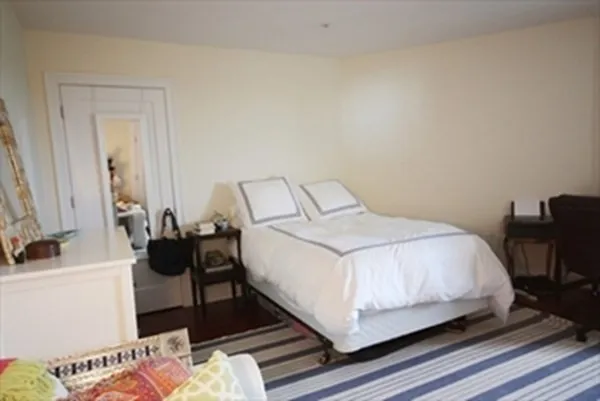 $6,250 | 20 Chapel Street, Unit C1007, Brookline, MA 02446