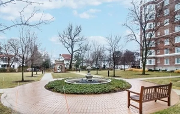 $6,250 | 20 Chapel Street, Unit C1007, Brookline, MA 02446