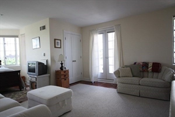 20 Chapel Street, Unit C1007 Brookline, MA 02446 - Photo 8 of 21