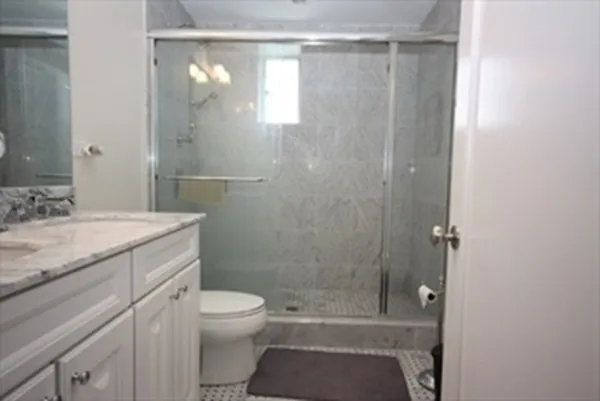 $6,250 | 20 Chapel Street, Unit C1007, Brookline, MA 02446