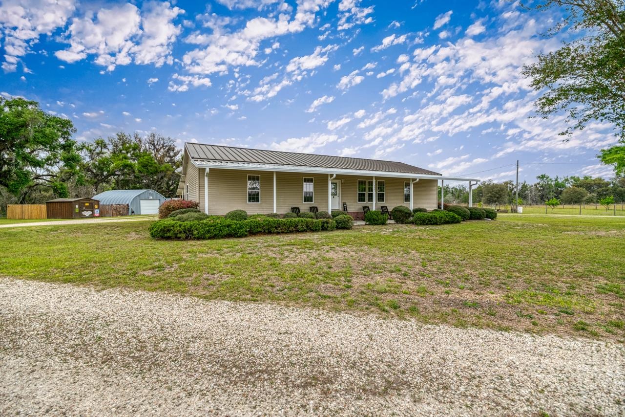 332 Northeast Forsythia Way Pinetta, FL 32350 - Photo 2 of 51