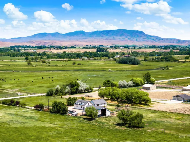 $829,800 | 1415 Morehouse Road, Emmett, ID 83617