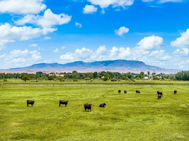 $829,800 | 1415 Morehouse Road, Emmett, ID 83617