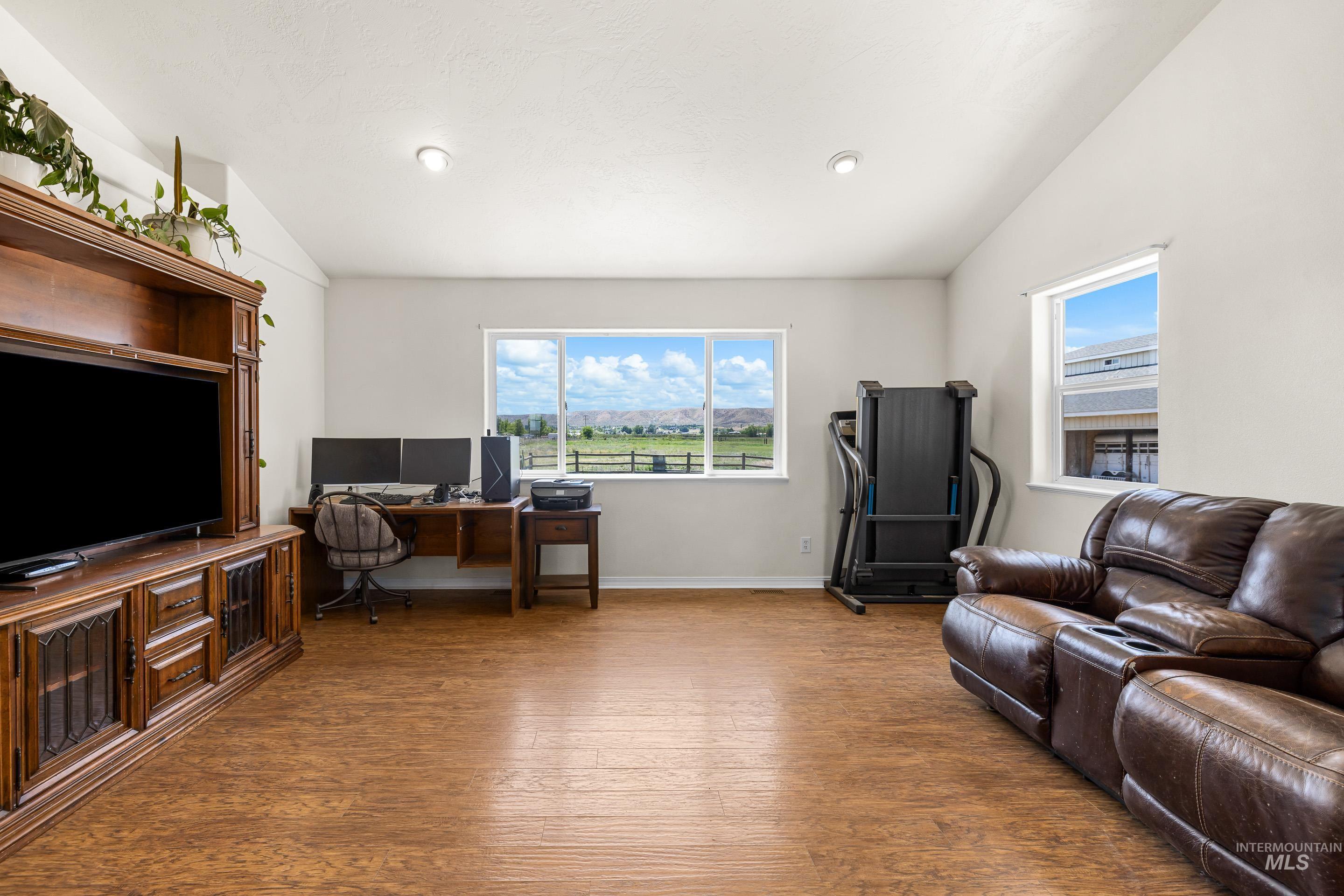 1415 Morehouse Road Emmett, ID 83617 - Photo 6 of 44