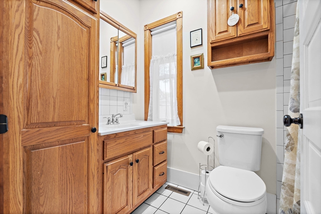 18 O'Neil Street Hudson, MA 01749 - Photo 18 of 40
