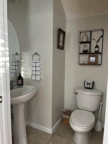 $2,500 | 2476 Lantana Lane, Tallahassee, FL 32311