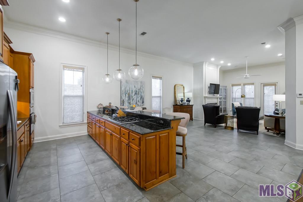 4258 Bluebonnet Road Baton Rouge, LA 70809 - Photo 5 of 24
