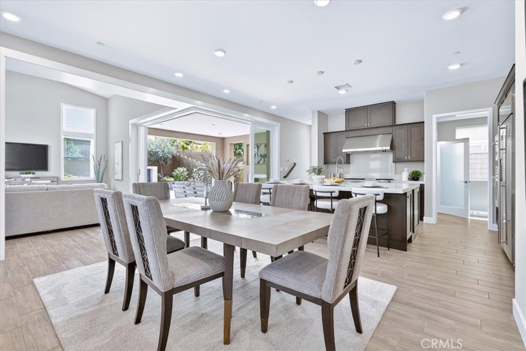 168 Crossover Irvine, CA 92618 - Photo 12 of 70