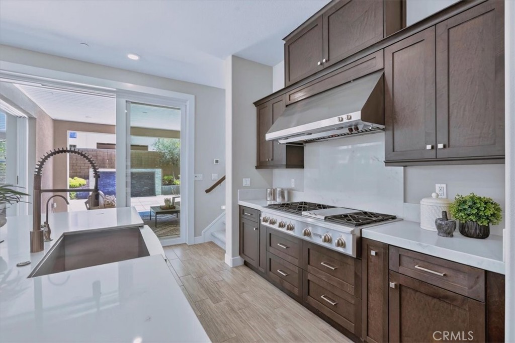 168 Crossover Irvine, CA 92618 - Photo 18 of 70
