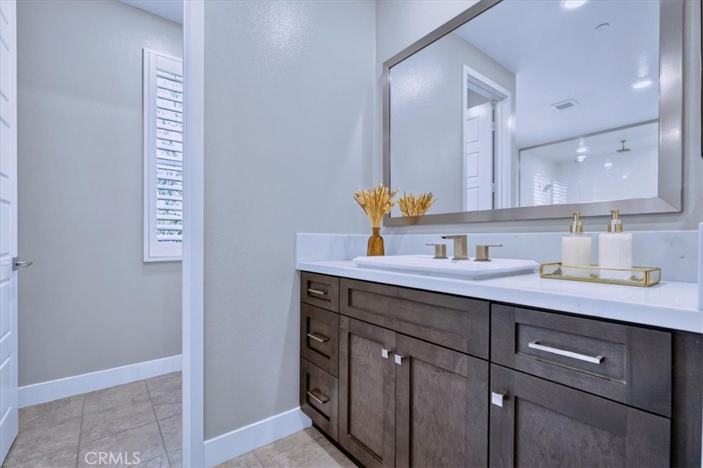 168 Crossover Irvine, CA 92618 - Photo 43 of 70