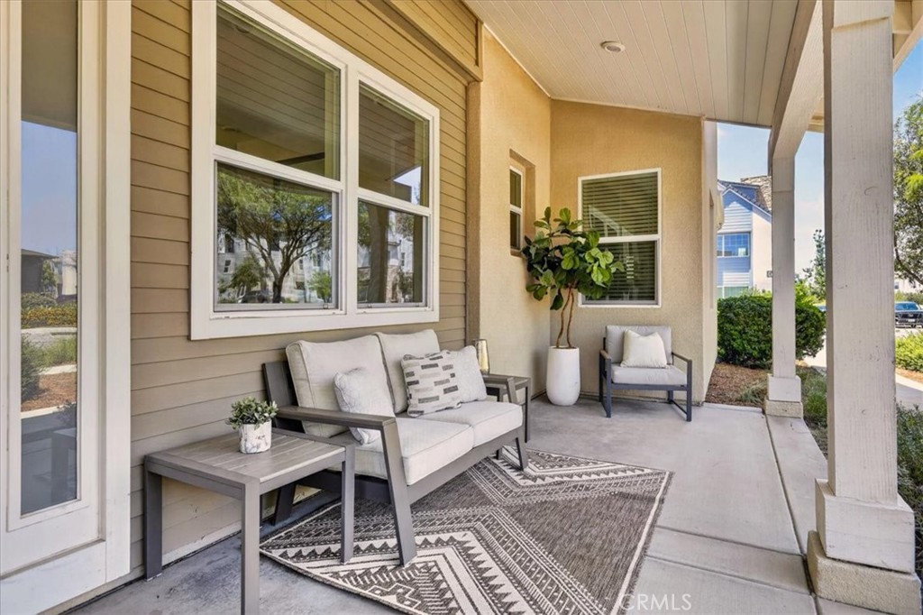 168 Crossover Irvine, CA 92618 - Photo 5 of 70