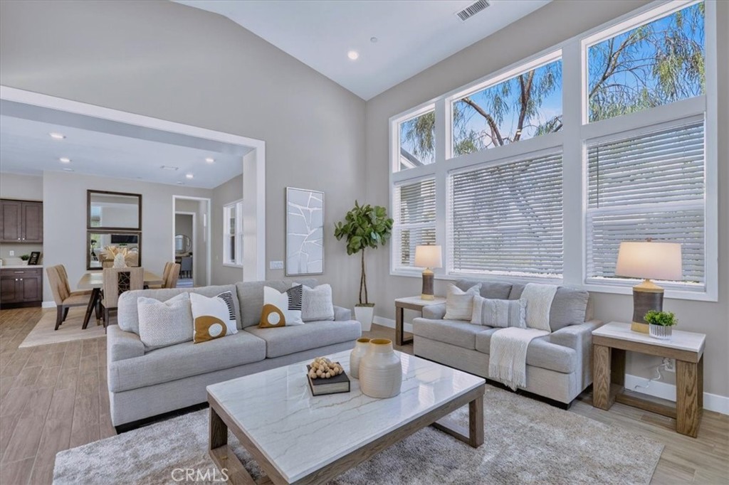 168 Crossover Irvine, CA 92618 - Photo 6 of 70