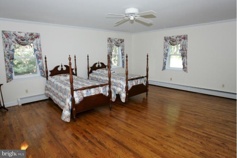 7347 Brightside Road Baltimore, MD 21212 - Photo 10 of 17 Master Bedroom