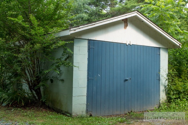 104 Fletcher Branch Road Vilas, NC 28692 - Photo 26 of 32 Gallery Image 26
