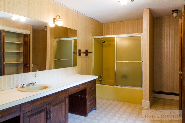 104 Fletcher Branch Road Vilas, NC 28692 - Photo 10 of 32 Gallery Image 10