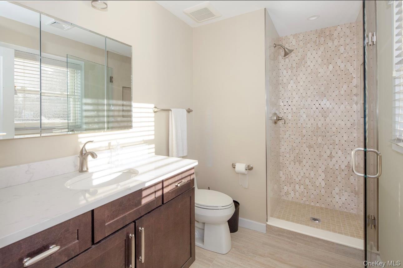 15 A Oakhurst Road Hampton Bays, NY 11946 - Photo 15 of 20