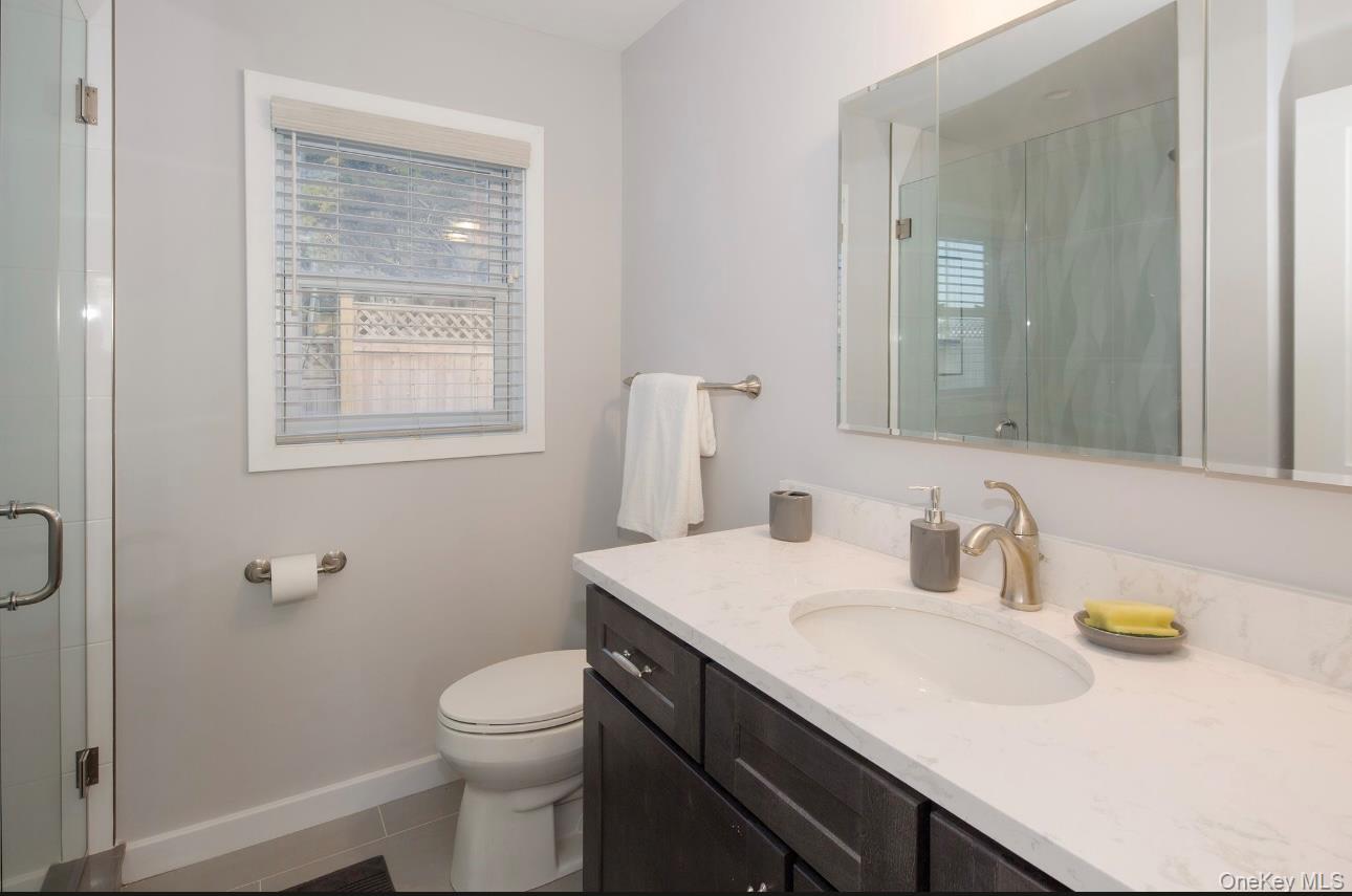 15 A Oakhurst Road Hampton Bays, NY 11946 - Photo 5 of 20