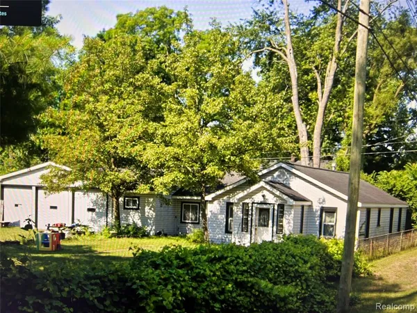 $2,000 | 20797 Negaunee, Southfield, MI 48033