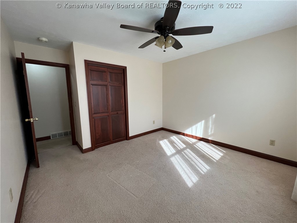 8 Wakefield Road Point Pleasant, WV 25550 - Photo 23 of 29 2ND BEDROOM