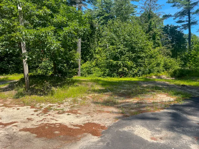 $95,000 | 105 Meadow Road, Raymond, ME 04071
