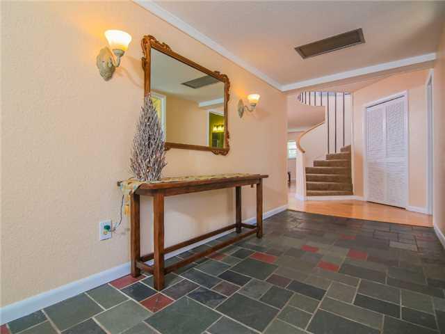 1519 Southwest Dyer Point Road Palm City, FL 34990 - Photo 5 of 25 Gallery Image 5