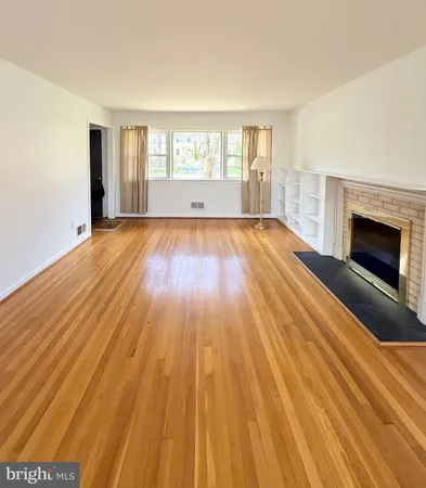 $4,300 | 3125 North Nottingham Street, Arlington, VA 22207