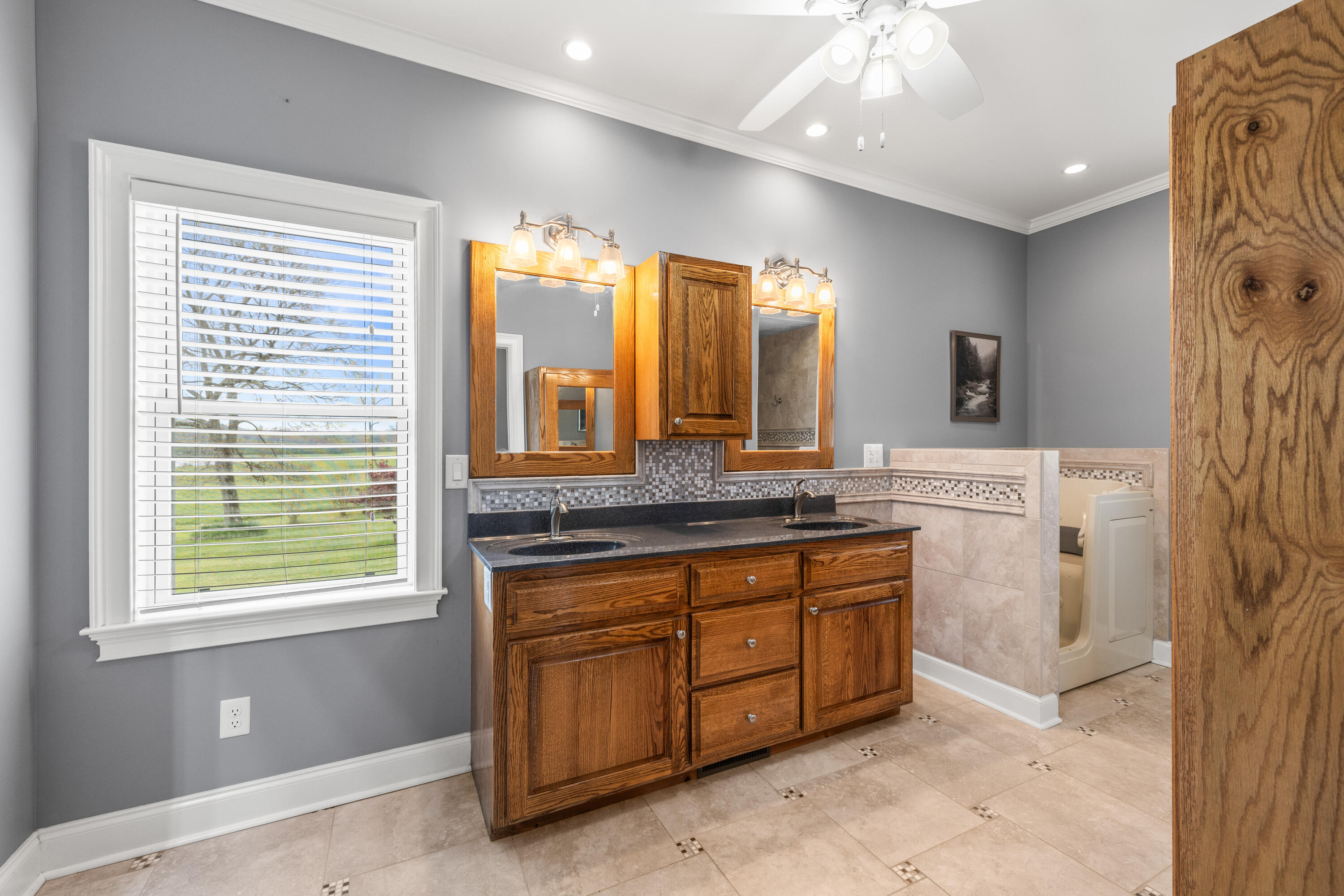 1597 Back Berryton Road Summerville, GA 30747 - Photo 26 of 51 Primary Bathroom