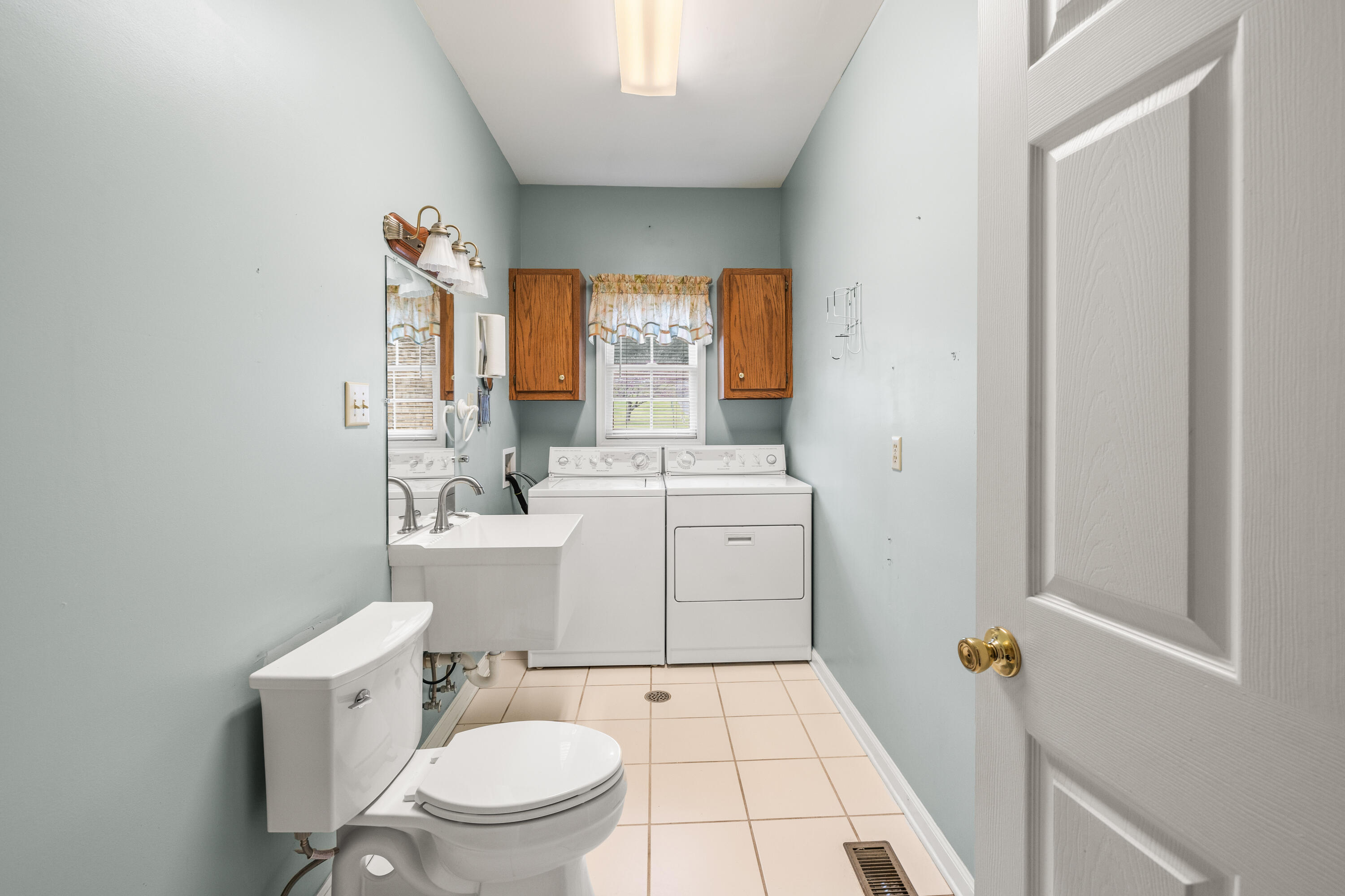 1597 Back Berryton Road Summerville, GA 30747 - Photo 40 of 51 Laundry Room and Half Bath