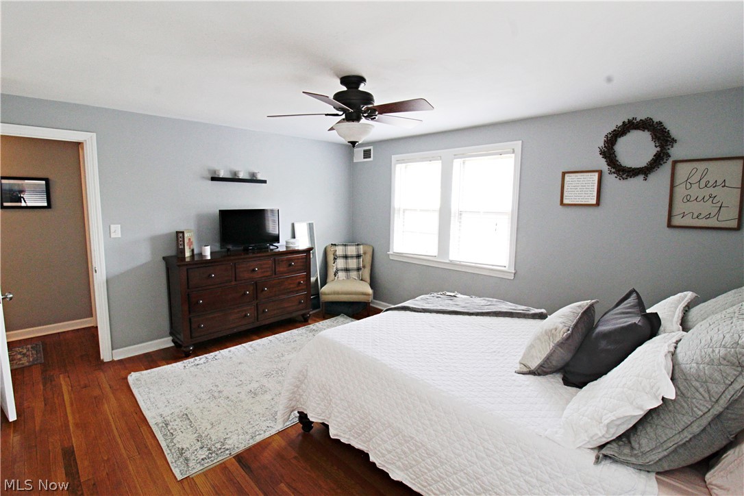 3837 Faversham Road Cleveland, OH 44118 - Photo 20 of 26 Bedroom #1