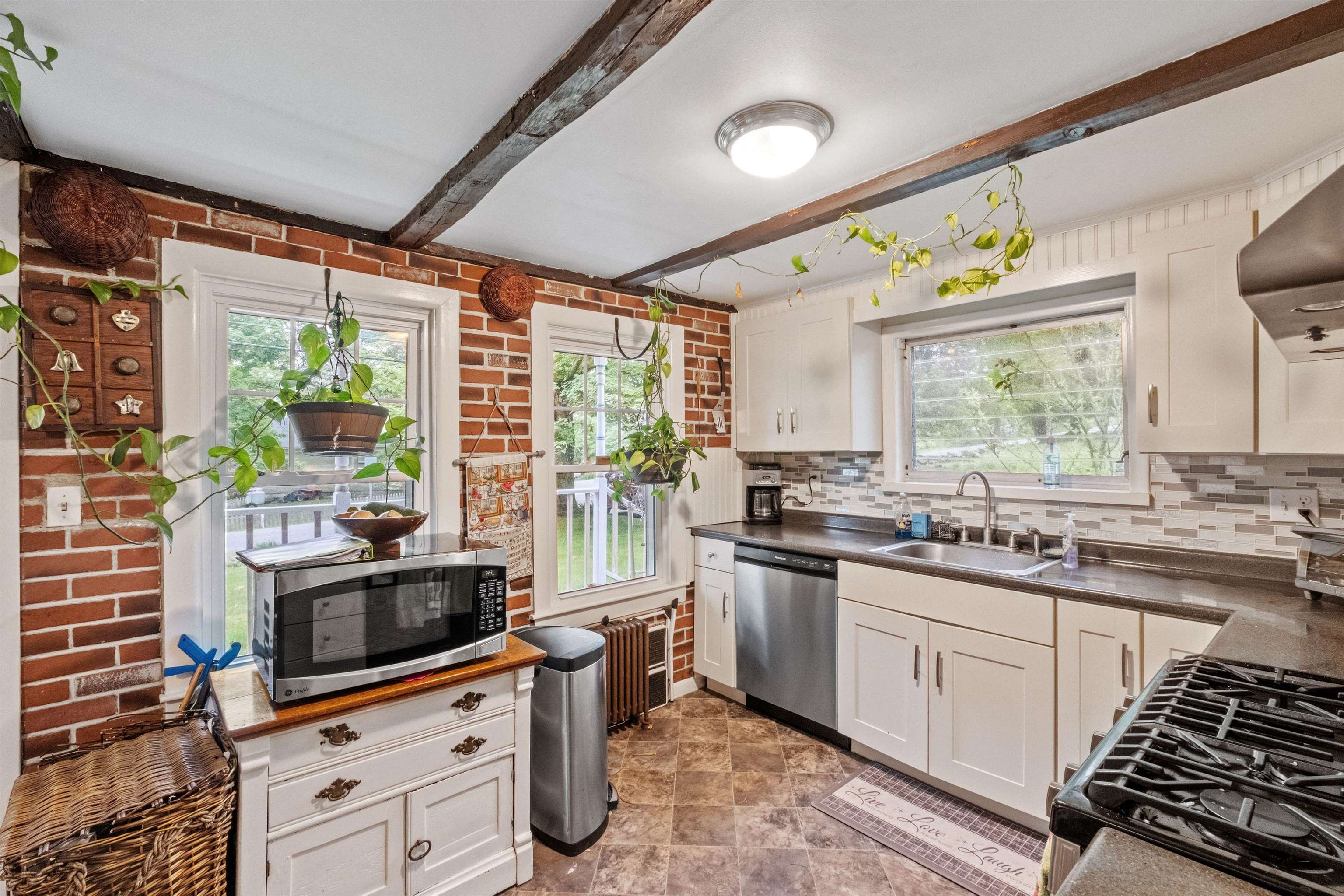 12 Old Gage Hill Road Pelham, NH 03076 - Photo 10 of 40